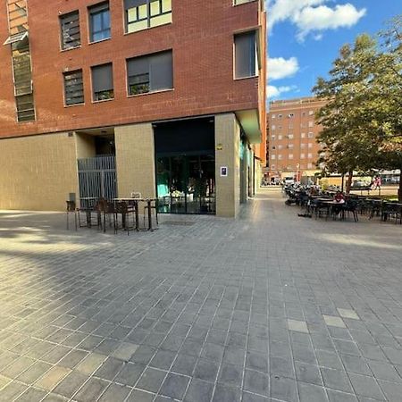 Gran Apartamento A Pie De Calle Valencia Eksteriør bilde