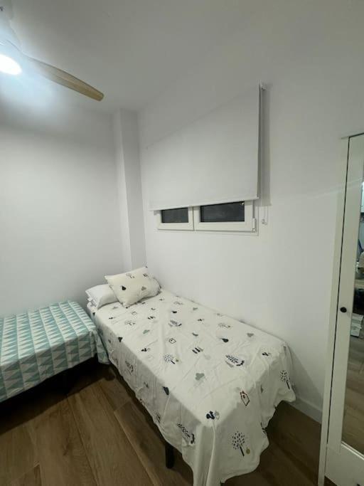 Gran Apartamento A Pie De Calle Valencia Eksteriør bilde