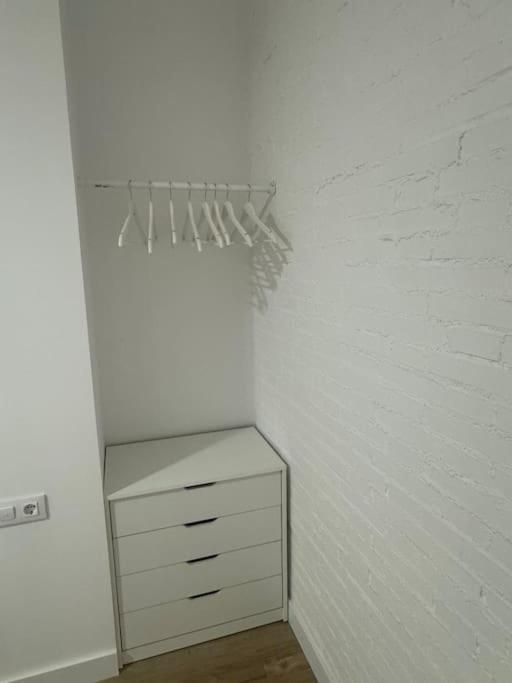 Gran Apartamento A Pie De Calle Valencia Eksteriør bilde