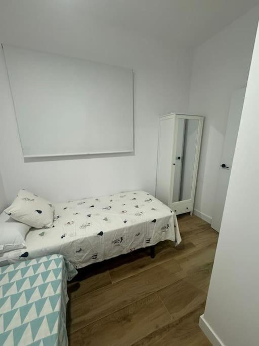 Gran Apartamento A Pie De Calle Valencia Eksteriør bilde