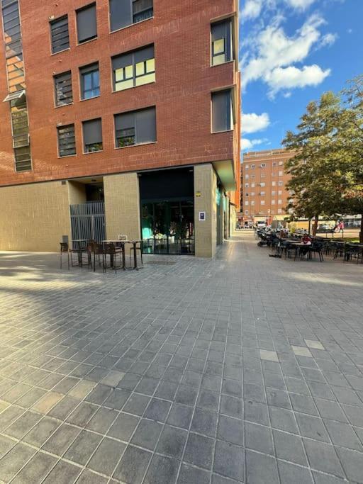 Gran Apartamento A Pie De Calle Valencia Eksteriør bilde