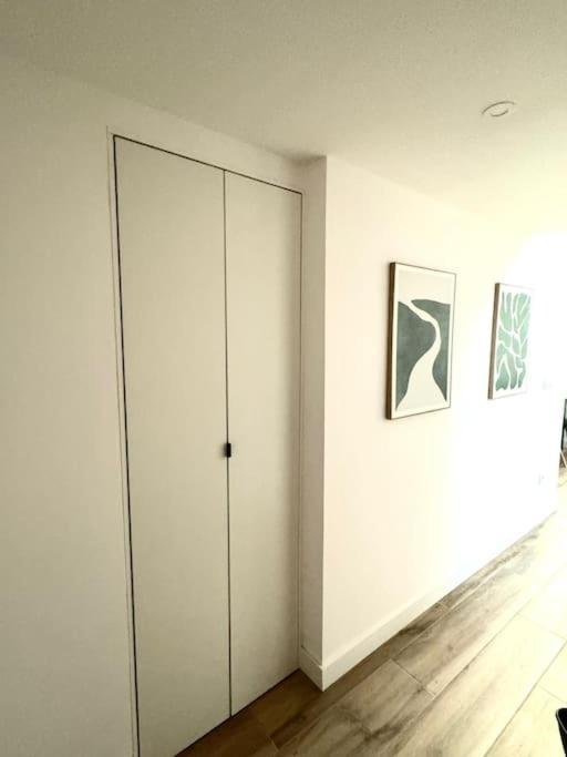 Gran Apartamento A Pie De Calle Valencia Eksteriør bilde