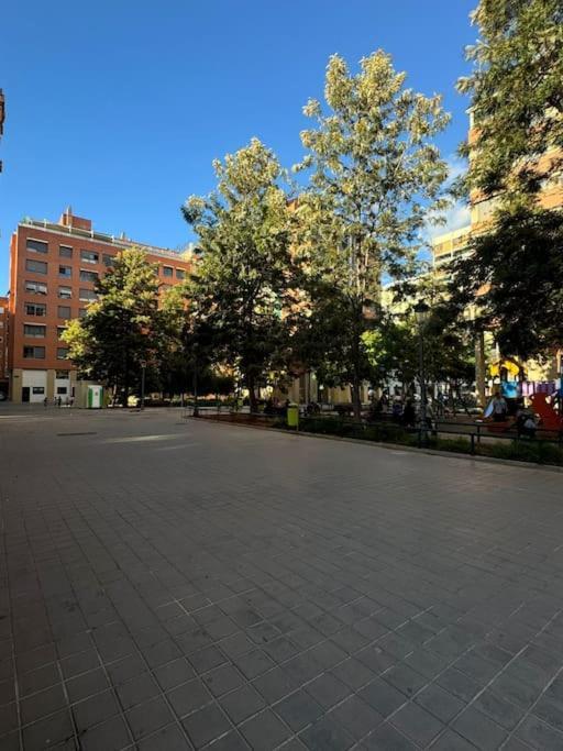 Gran Apartamento A Pie De Calle Valencia Eksteriør bilde